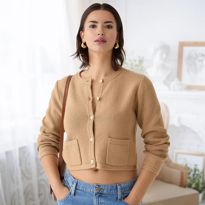 Strickjacke mit aufgesetzten Taschen