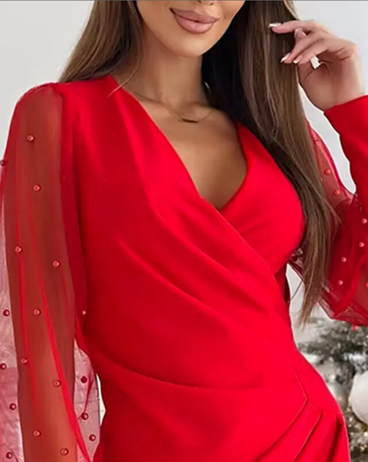 Perlenbesetztes Partykleid