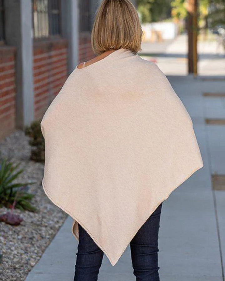 Schicker Poncho-Pullover