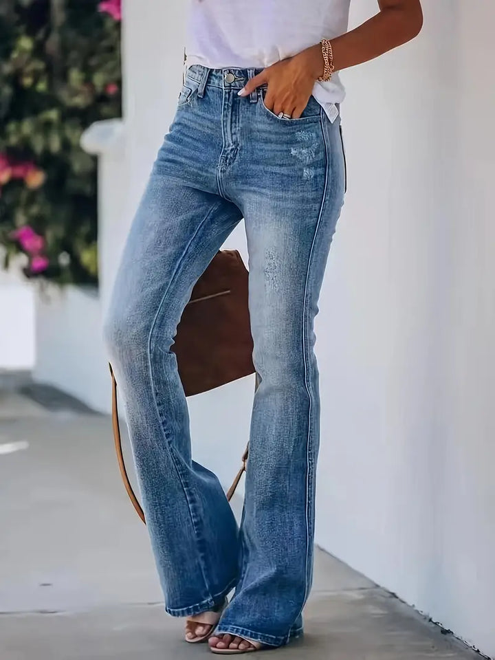 Hochtaillierte BootCut Jeans